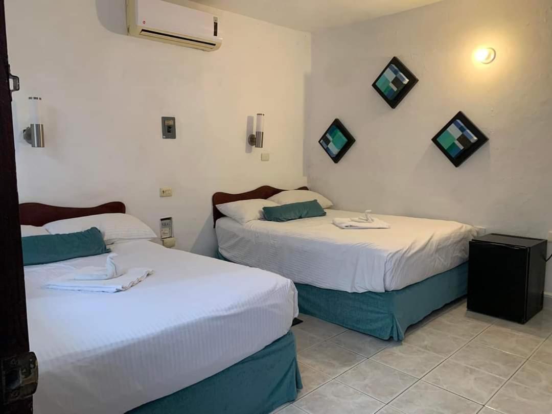 Hotel Hermanos Aguilar Cozumel Exterior photo