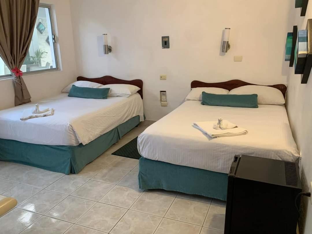 Hotel Hermanos Aguilar Cozumel Exterior photo
